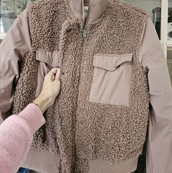 $148 UpWest Sherpa Bomber - Picture 6 of 15